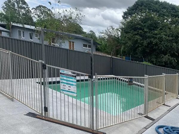 Your Go-To Guide to Navigating Temporary Pool Fencing Regulations in Queensland